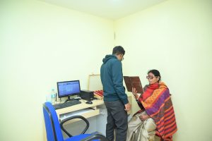 Tezpur Eye Hospital Equipments (16)